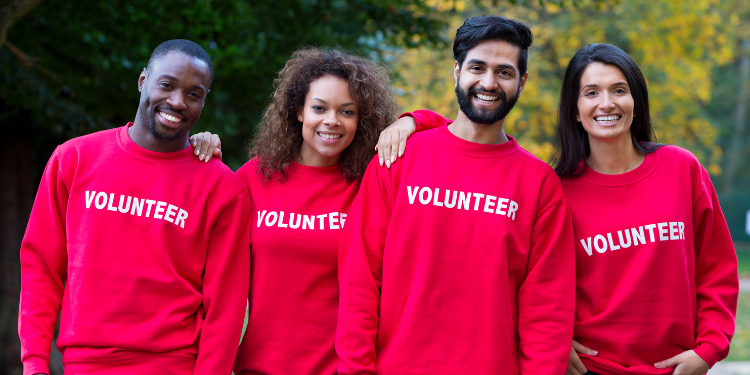 The Benefits of Volunteering for Career Growth